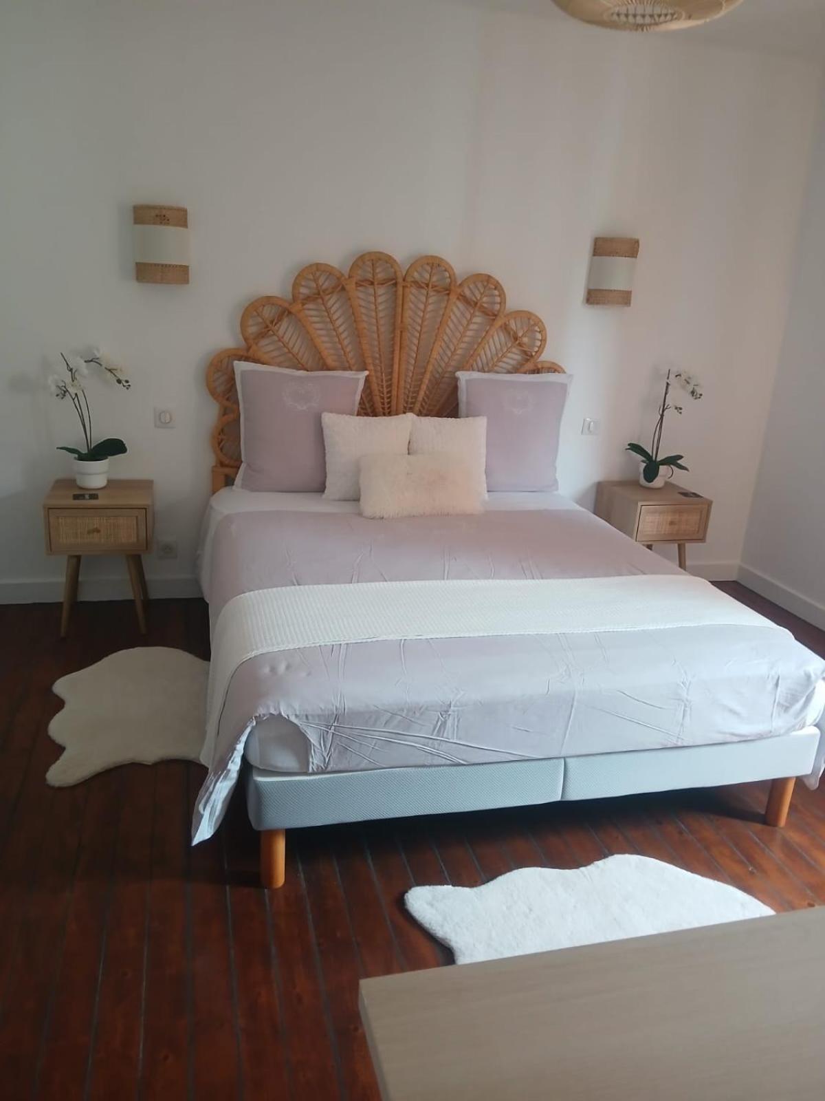 Le Charme Des Berceaux Apartment เอแปร์เน ภายนอก รูปภาพ