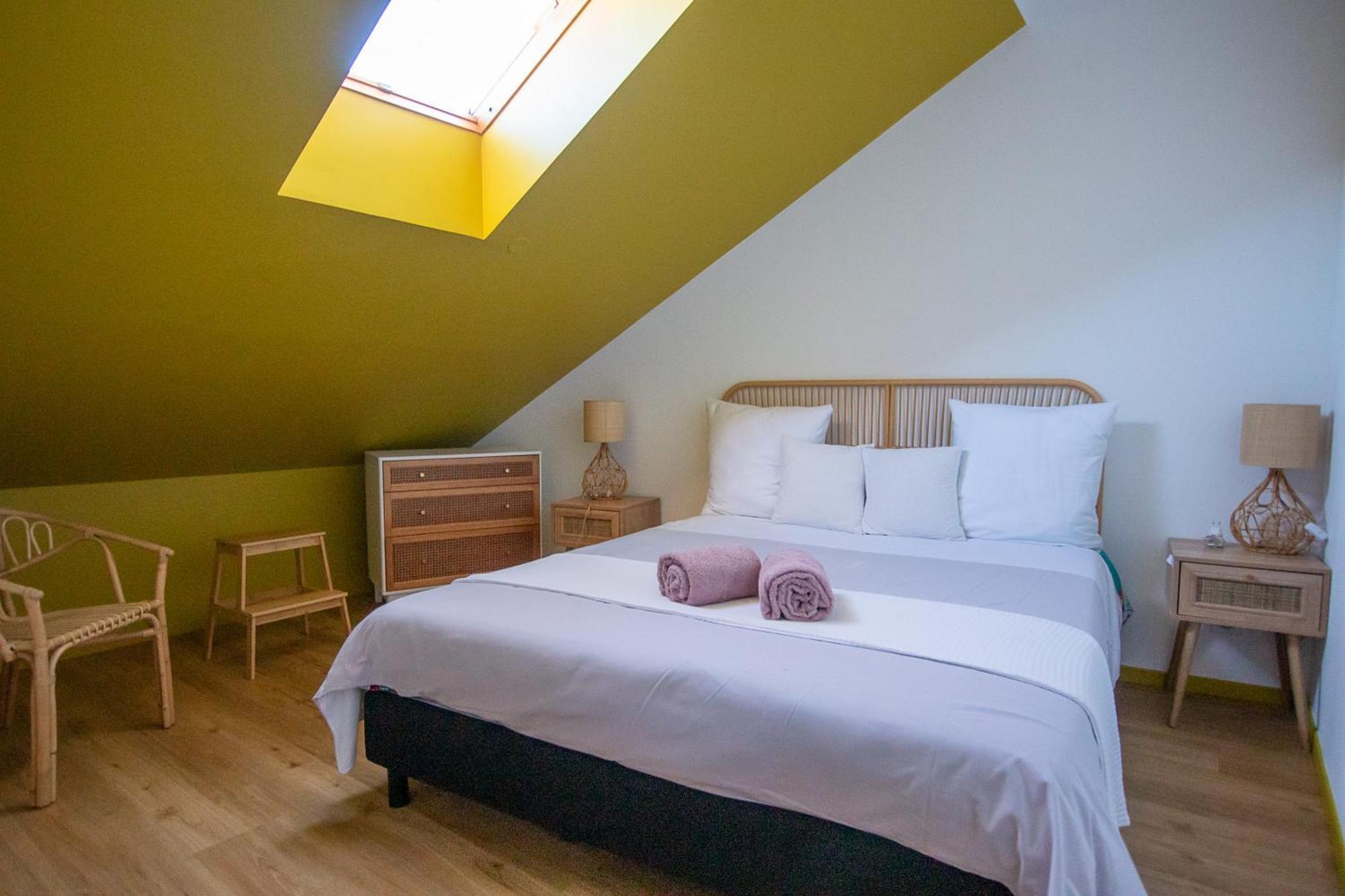 Le Charme Des Berceaux Apartment เอแปร์เน ภายนอก รูปภาพ