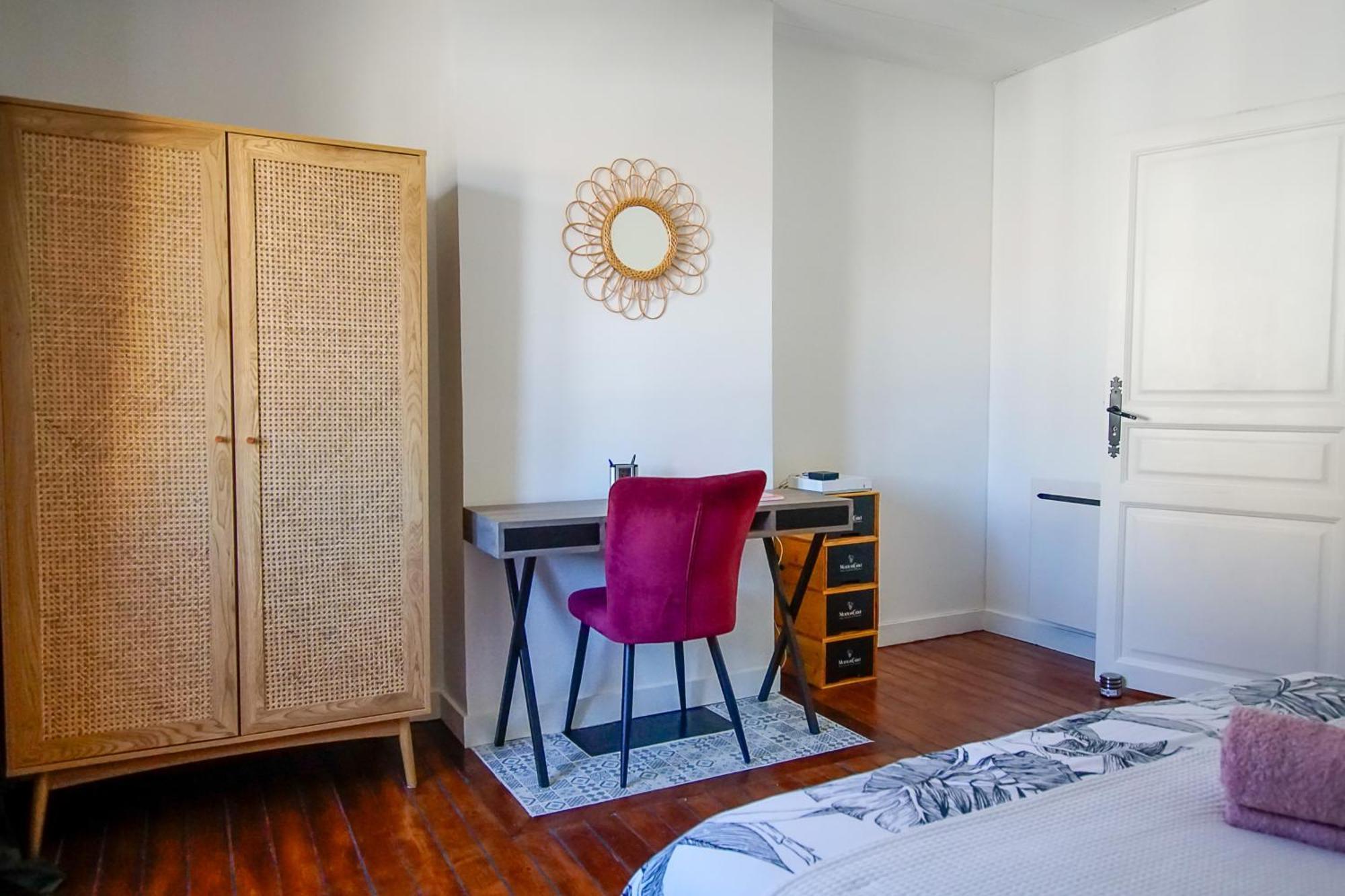 Le Charme Des Berceaux Apartment เอแปร์เน ภายนอก รูปภาพ