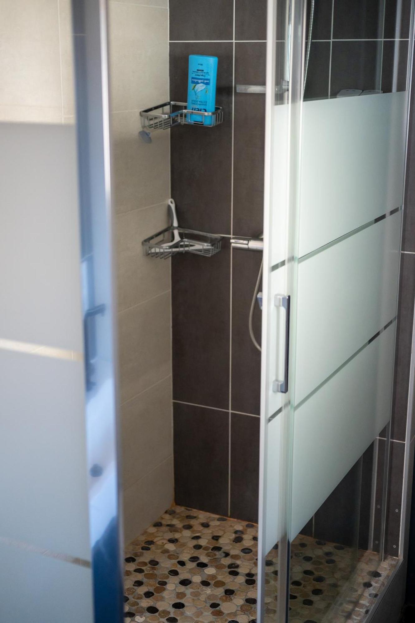 Le Charme Des Berceaux Apartment เอแปร์เน ภายนอก รูปภาพ